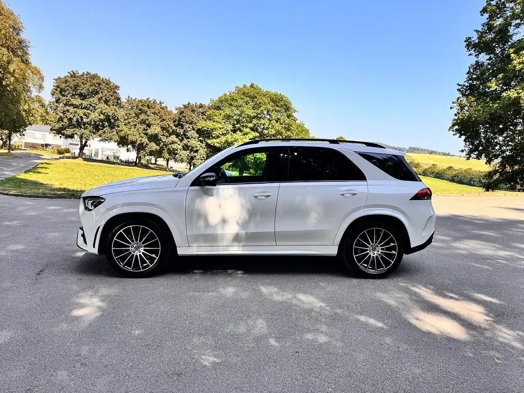Gebraucht Mercedes GLE300 AMG 272 PS (200 kW) 2023 Weiß SUV
