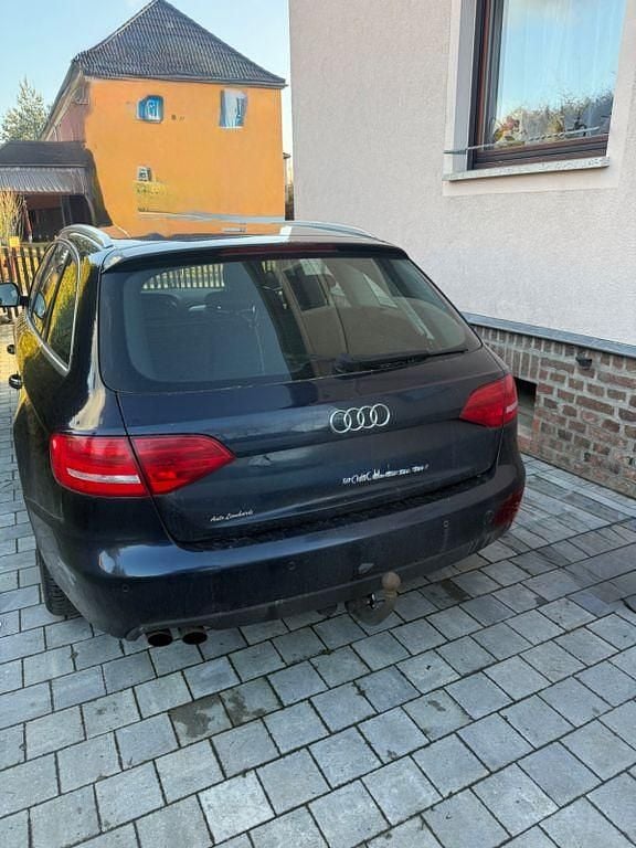 Gebraucht Audi A4 Ambition 160 PS (117 kW) 2009 Blau Kombi