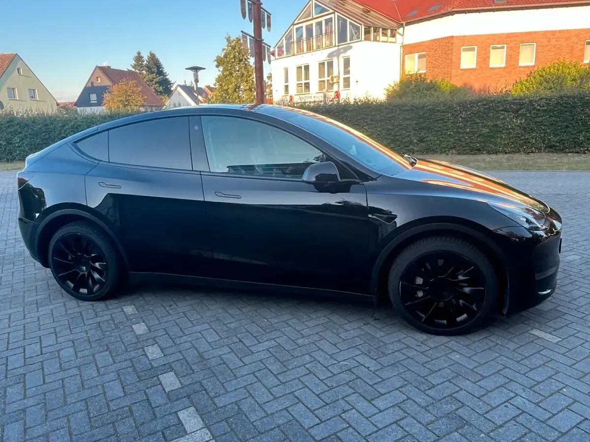 Gebraucht Tesla Model Y Long Range AWD 378 kW (514 PS) 2022 Schwarz SUV