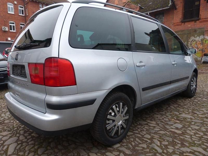 Gebraucht Seat Alhambra Vigo 116 PS (85 kW) 2008 Silber Van / Kleinbus