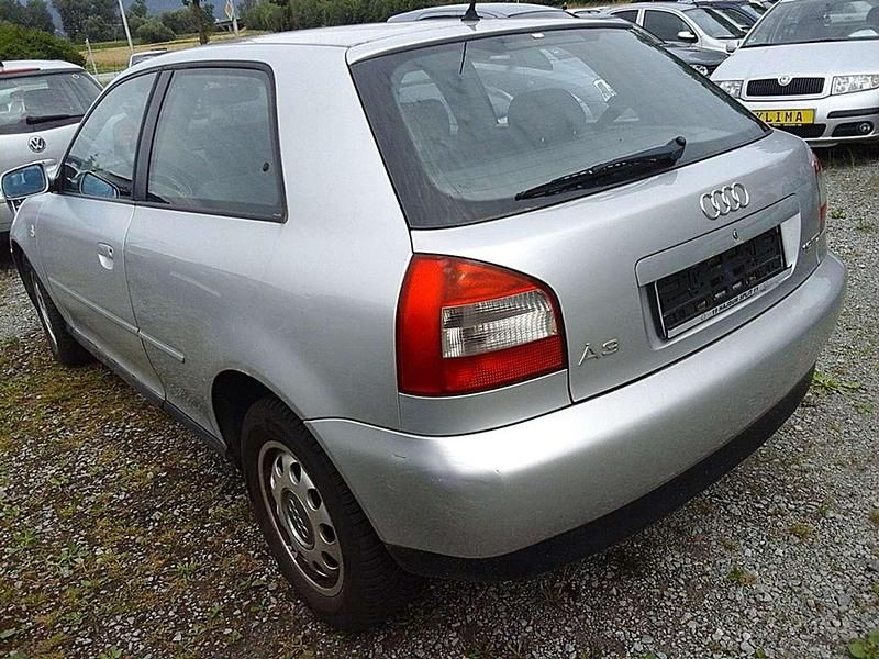 Silber Gebraucht 2002 Audi A3 Kleinwagen | 1.300 € (Fairer Preis) - Bild 1/4