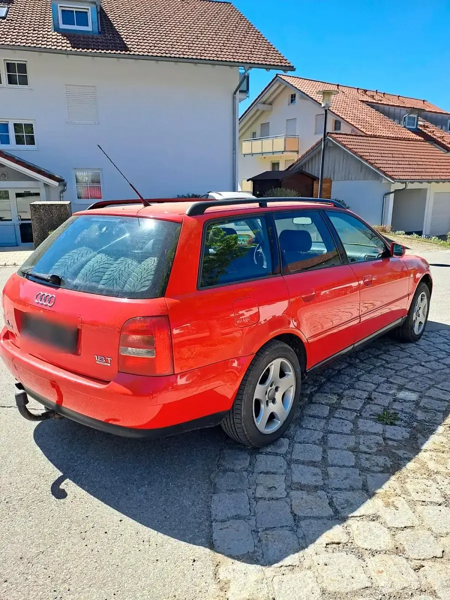 Gebraucht Audi A4 150 PS (110 kW) 1999 Rot Kombi