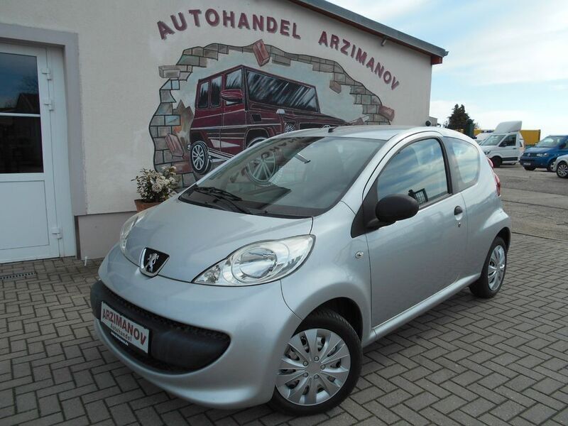 Grau Gebraucht 2008 Peugeot 107 Filou Kleinwagen | 2.900 € (Etwas zu teuer) - Bild 1/4