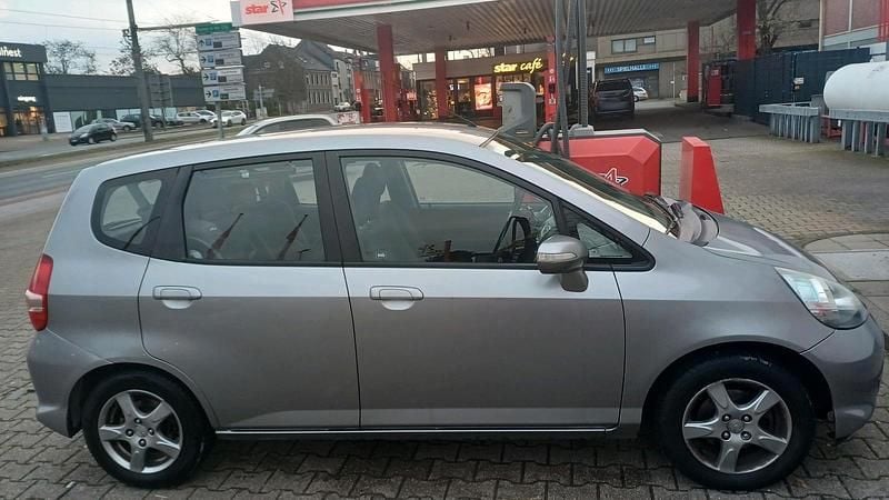 Second-hand Honda Jazz 2008 Argintiu Hatchback