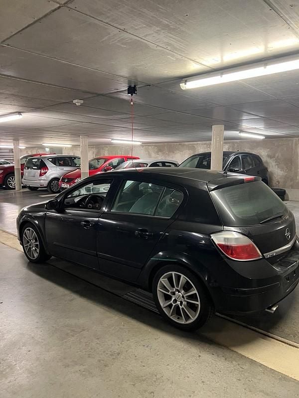 Gebraucht Opel Astra 170 PS (125 kW) 2005 Schwarz Limousine