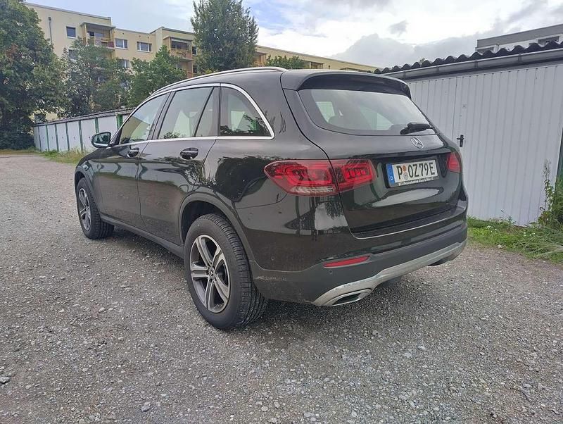 Schwarz Gebraucht 2020 Mercedes GLC300e SUV | 32.000 € (Guter Preis) - Bild 1/4