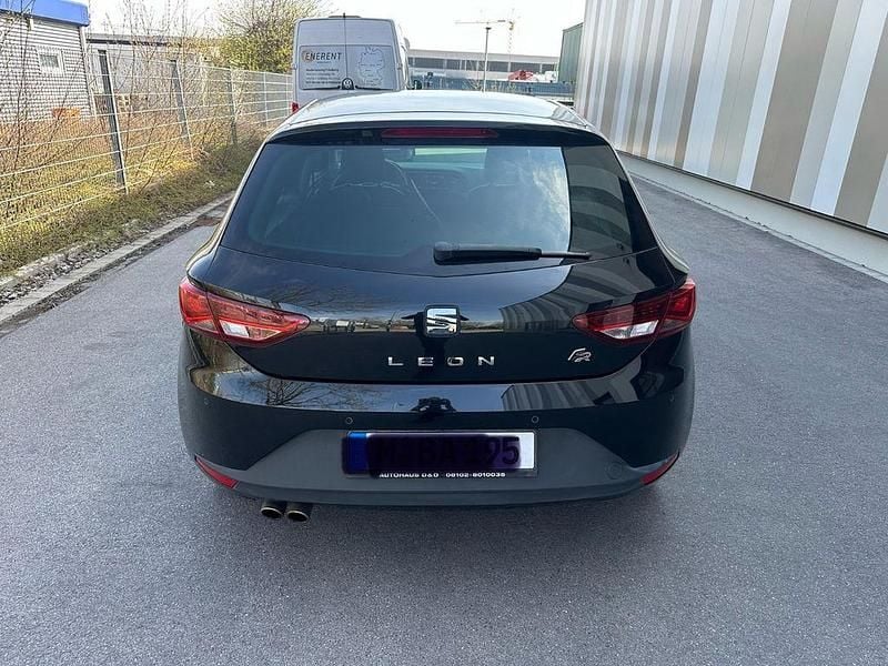 Usata Seat Leon FR 140 CV (102 kW) 2013 Nero Berlina