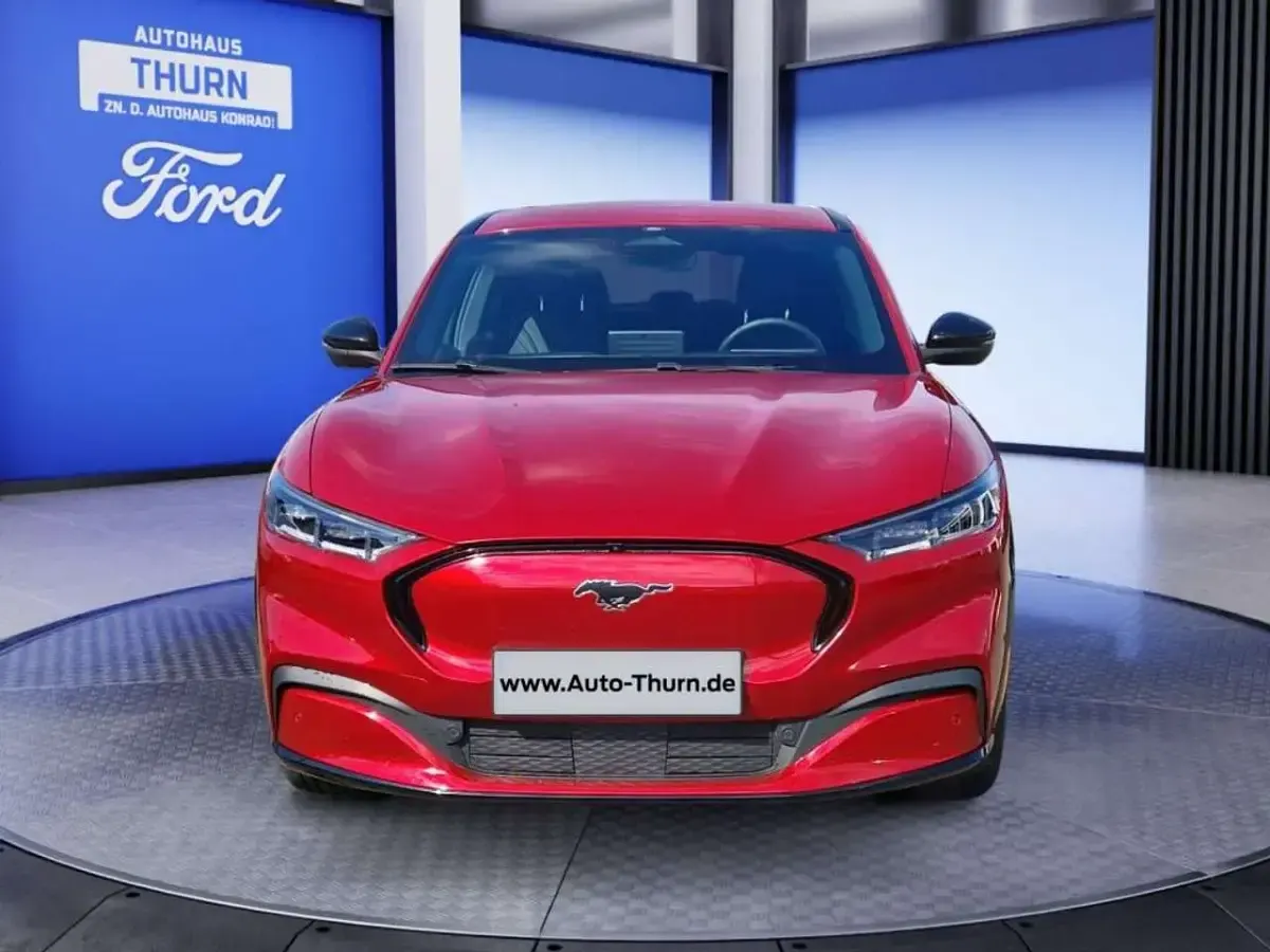 Gebraucht Ford Mustang Mach-E Premium 197 kW (269 PS) 2023 Rapid red metallic SUV