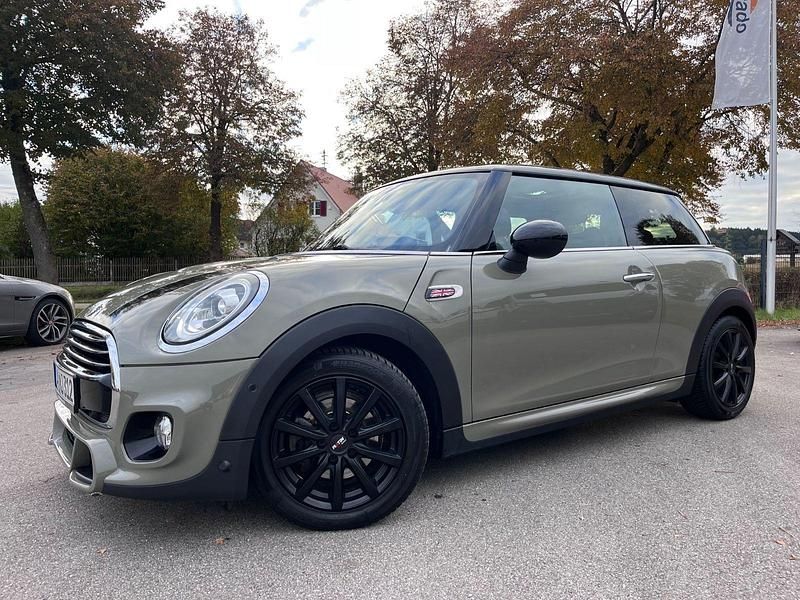 Beige Gebraucht 2018 Mini Cooper Coupé Coupé | 13.900 € - Bild 1/4