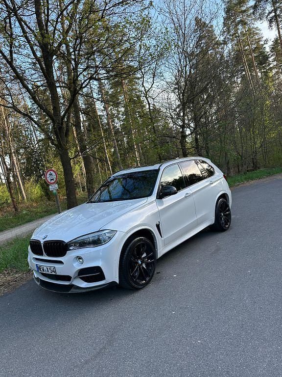 Weiß Gebraucht 2017 BMW X5 M50 M Sport SUV | 28.499 € (Guter Preis) - Bild 1/4