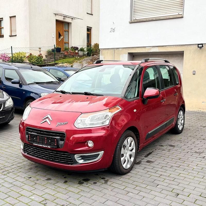 Rot Gebraucht 2010 Citroën C3 Picasso Exclusive Van / Kleinbus | 2.890 € (Guter Preis) - Bild 1/4