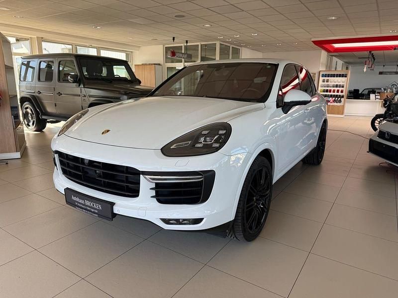 Gebraucht Porsche Cayenne Turbo 519 PS (381 kW) 2016 Weiß SUV