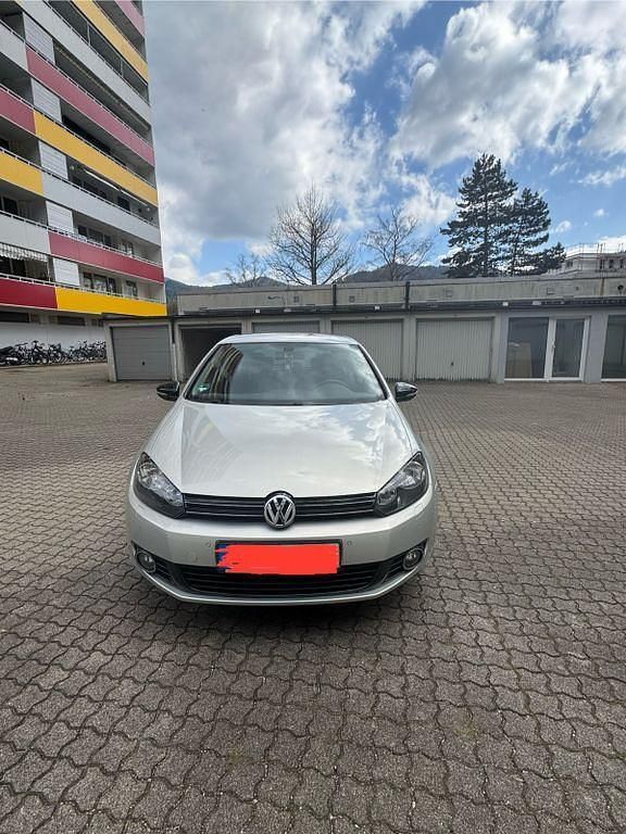 Silber Gebraucht 2012 VW Golf VII Match Limousine | 9.900 € (Guter Preis) - Bild 1/4