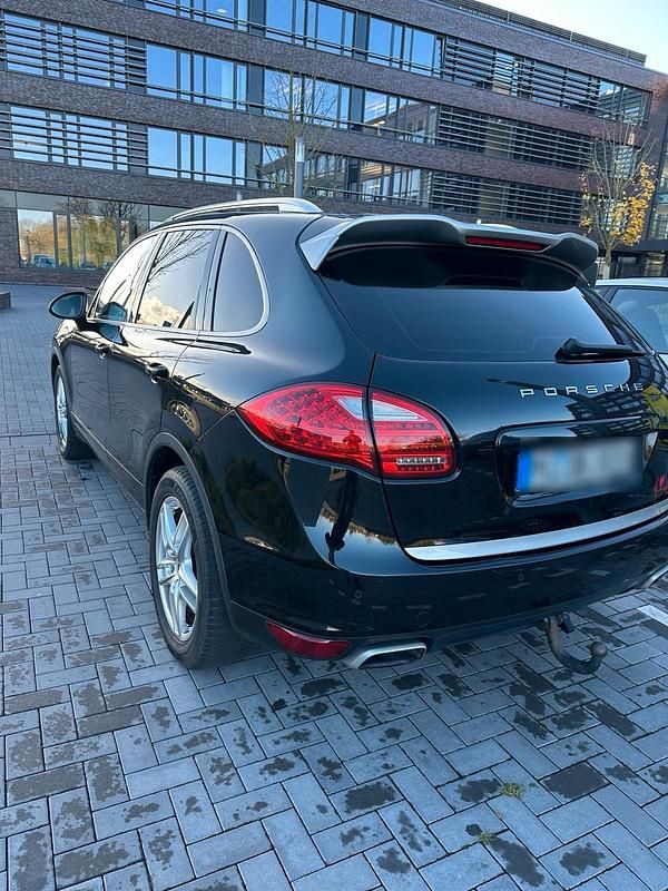 Schwarz Gebraucht 2014 Porsche Cayenne Edition SUV | 19.500 € (Fairer Preis) - Bild 1/4