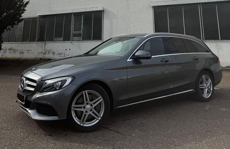 Gebraucht Mercedes C350e 279 PS (205 kW) 2018 Grau Limousine