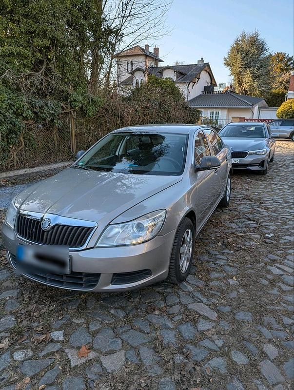 Gebraucht Skoda Octavia 122 PS (89 kW) 2010 Braun Limousine