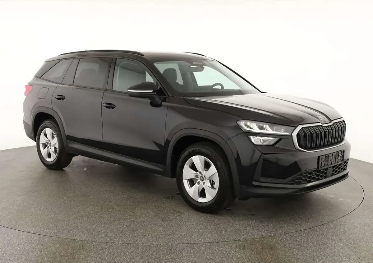 Neu Skoda Kodiaq Selection 150 PS (110 kW) 2026 Stahl grau SUV