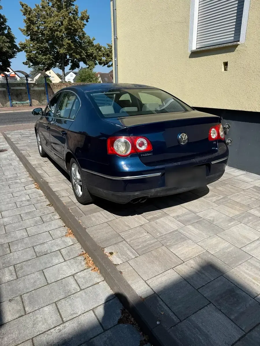 Gebraucht VW Passat 150 PS (110 kW) 2006 Blau Limousine