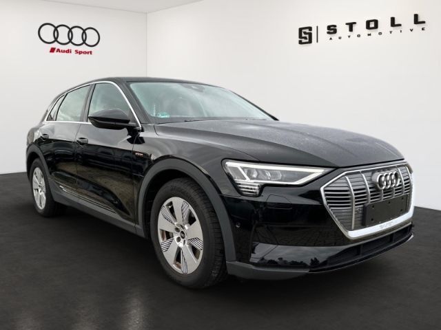 Schwarz Gebraucht 2021 Audi e-tron Basis SUV | 28.990 € (Fairer Preis) - Bild 1/4