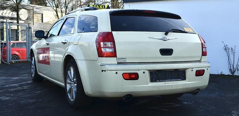 Gebraucht Chrysler 300C 218 PS (160 kW) 2010 Beige Kombi