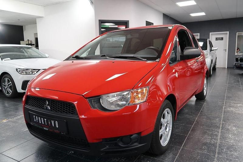 Rot Gebraucht 2009 Mitsubishi Colt Basis Kleinwagen | 3.490 € (Teuer) - Bild 1/4