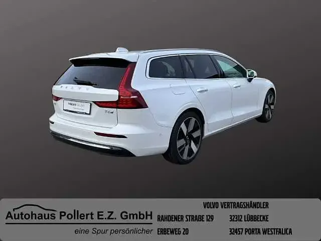 Gebraucht Volvo V60 Plus 257 PS (189 kW) 2025 Weiß Kombi