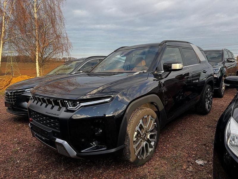 Space black Gebraucht 2024 Ssangyong (KGM) Torres SUV | 23.999 € (Superpreis) - Bild 1/4