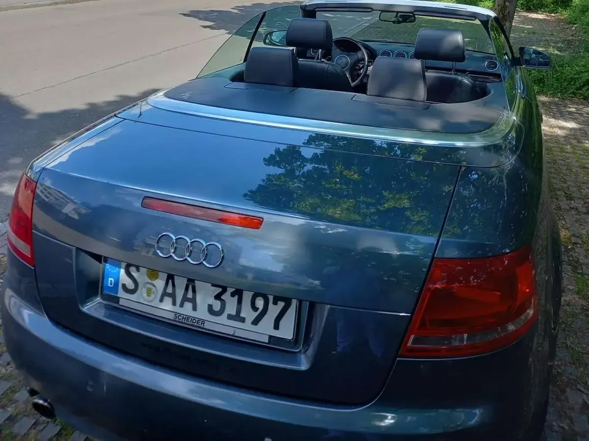 Gebraucht Audi A4 Cabriolet 163 PS (119 kW) 2005 Grau Cabrio