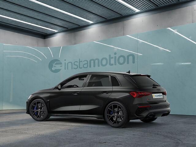 Second-hand Audi RS3 Ambiente 400 CP (294 kW) 2024 Negru Berlinǎ