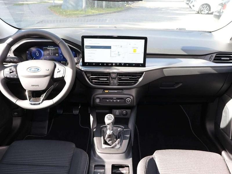 Gebraucht Ford Focus Titanium X 125 PS (91 kW) 2024 Grau Limousine