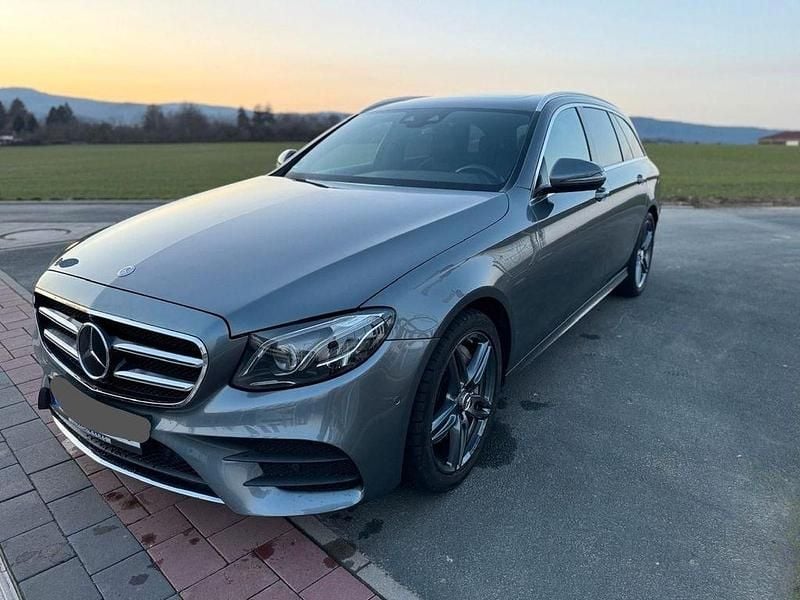 Gebraucht Mercedes E350 AMG 258 PS (189 kW) 2018 Grau Limousine