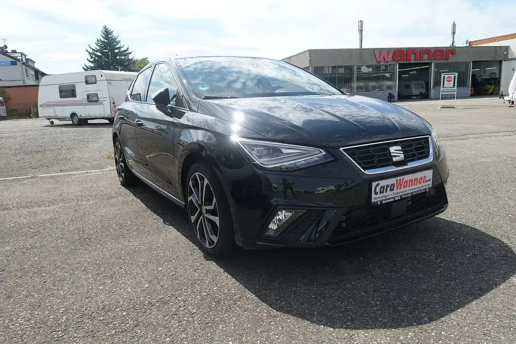 Gebraucht Seat Ibiza FR 110 PS (80 kW) 2022 Mitternachtsschwarz Kleinwagen