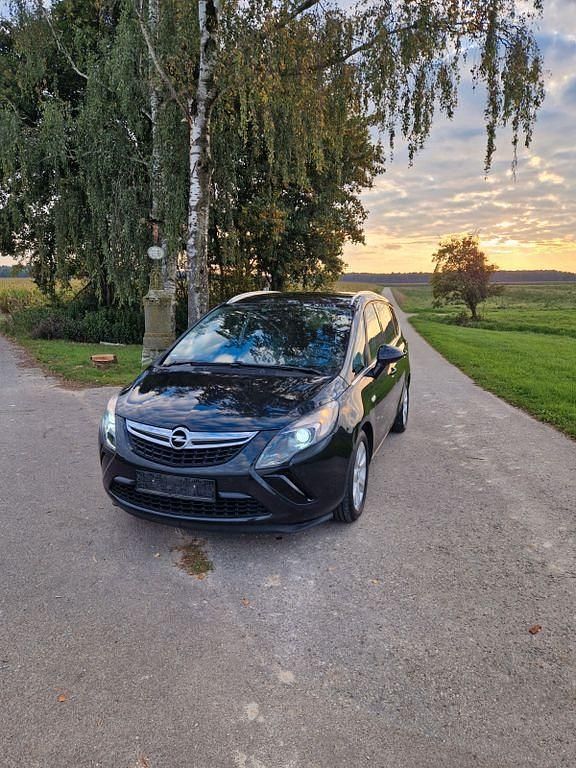 Schwarz Gebraucht 2012 Opel Zafira Tourer Sport Van / Kleinbus | 5.900 € (Guter Preis) - Bild 1/4