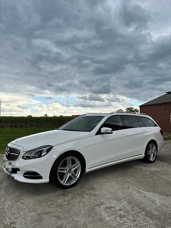 Gebraucht Mercedes E350 252 PS (185 kW) 2015 Weiß Kombi