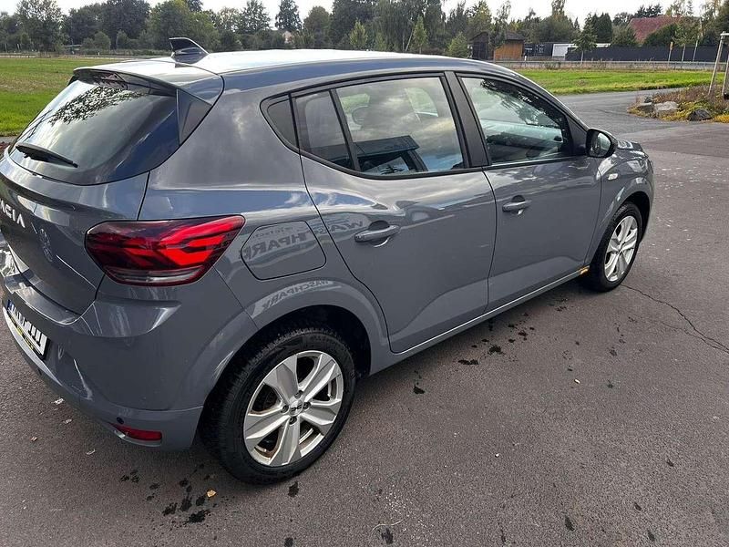 Gebraucht Dacia Sandero Expression 91 PS (66 kW) 2023 Städtisches grau Kleinwagen