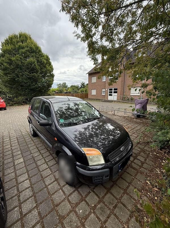 Schwarz Gebraucht 2005 Ford Fusion Ambiente Limousine | 500 € (Superpreis) - Bild 1/4