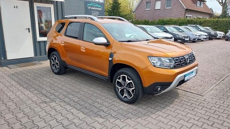 Second-hand Dacia Duster Anniversary 131 CP (96 kW) 2019 Portocaliu SUV