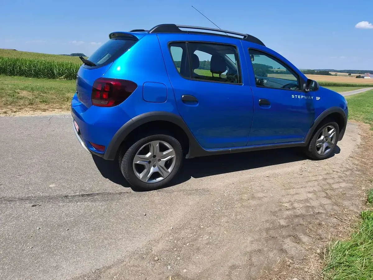 Gebraucht Dacia Sandero Comfort 101 PS (74 kW) 2020 Blau Kleinwagen