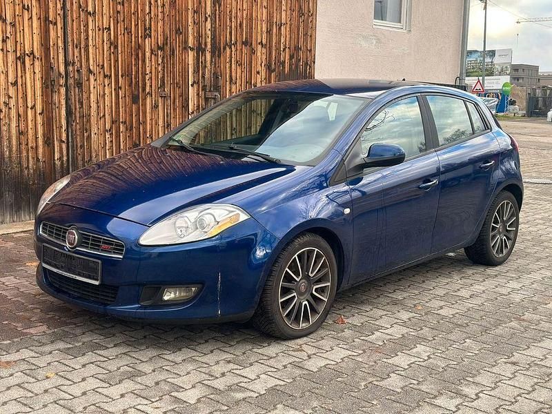 Gebraucht Fiat Bravo Dynamic 150 PS (110 kW) 2008 Blau Kleinwagen