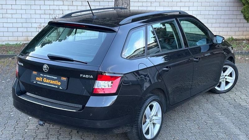Gebraucht Skoda Fabia Active 75 PS (55 kW) 2017 Black magic Kombi