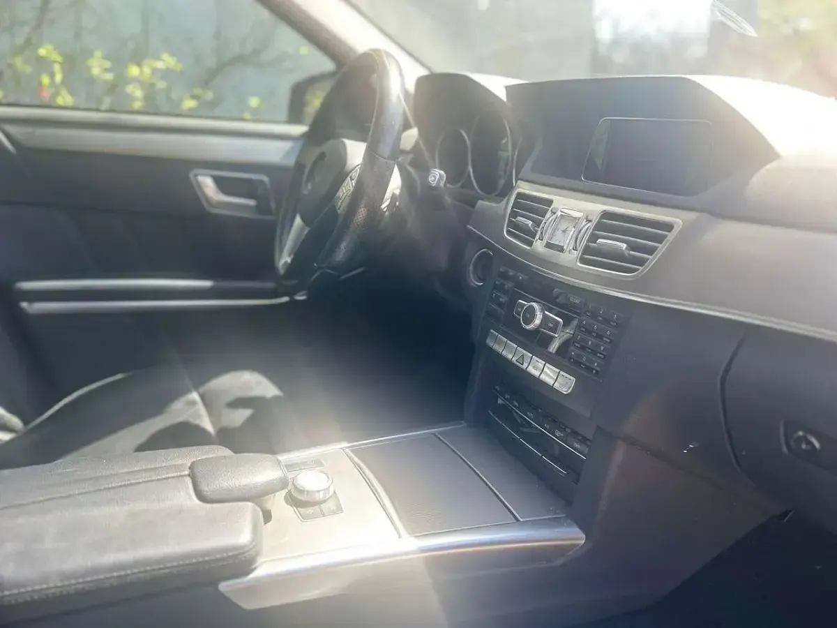 Gebraucht Mercedes E350 Avantgarde 252 PS (185 kW) 2014 Kombi