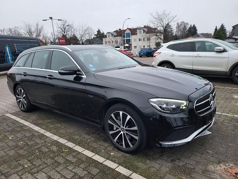 Gebraucht Mercedes E300 306 PS (225 kW) 2020 Schwarz Kombi