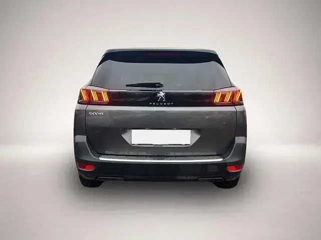 Gebraucht Peugeot 5008 Allure 136 PS (100 kW) 2024 Manufacturer SUV