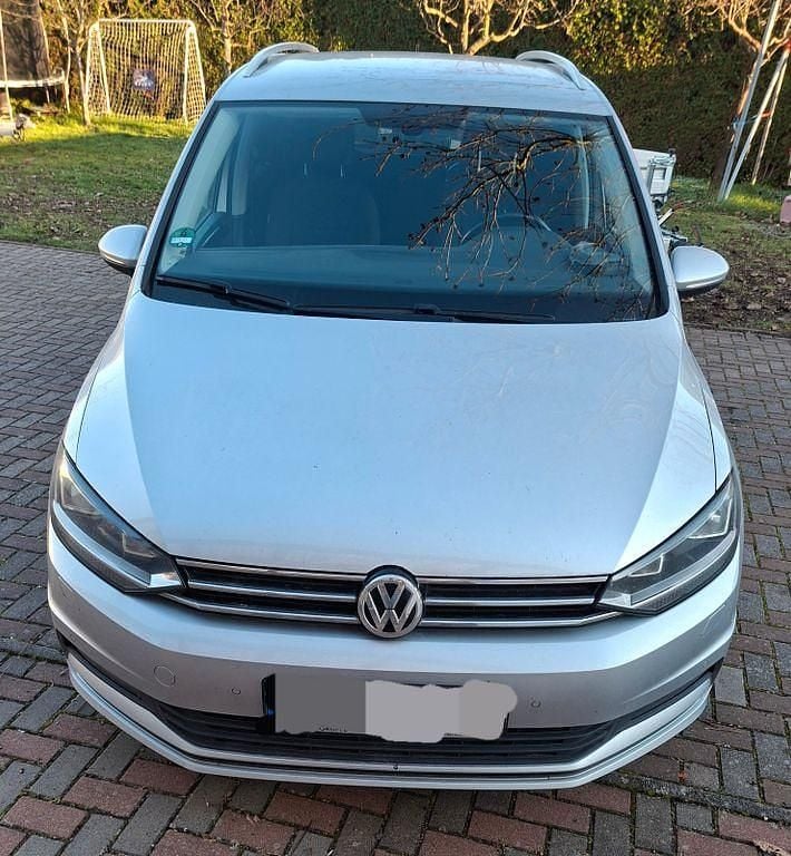 Silber Gebraucht 2017 VW Touran Sound Van / Kleinbus | 11.700 € (Guter Preis) - Bild 1/4