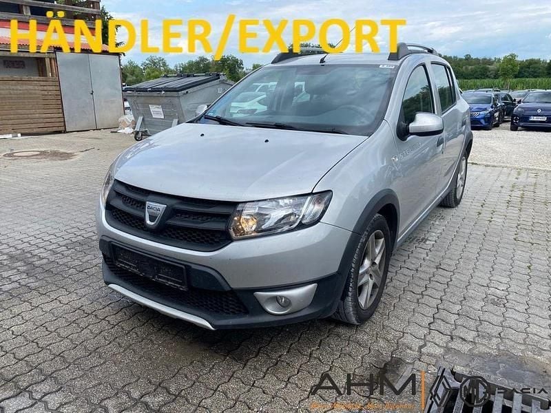 Grau Gebraucht 2015 Dacia Sandero Stepway Ambiance Kleinwagen | 4.200 € (Superpreis) - Bild 1/4