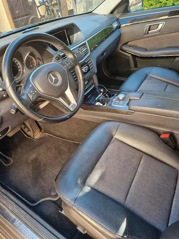 Gebraucht Mercedes 220 170 PS (125 kW) 2013 Braun Limousine