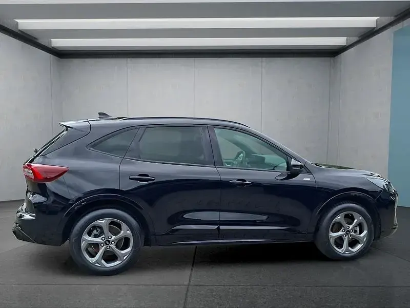 Gebraucht Ford Kuga ST-Line 186 PS (136 kW) 2025 Schwarz SUV