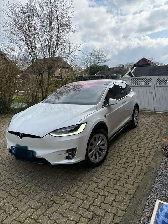 Weiß Gebraucht 2020 Tesla Model X SUV | 47.500 € (Fairer Preis) - Bild 1/4