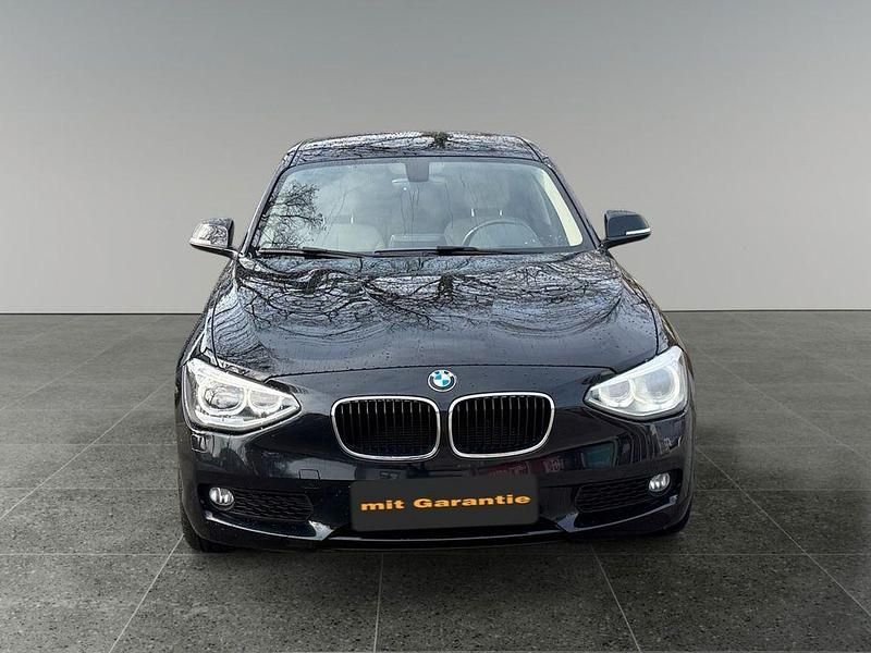 Gebraucht BMW 114 Advantage 102 PS (75 kW) 2014 Schwarz Kleinwagen