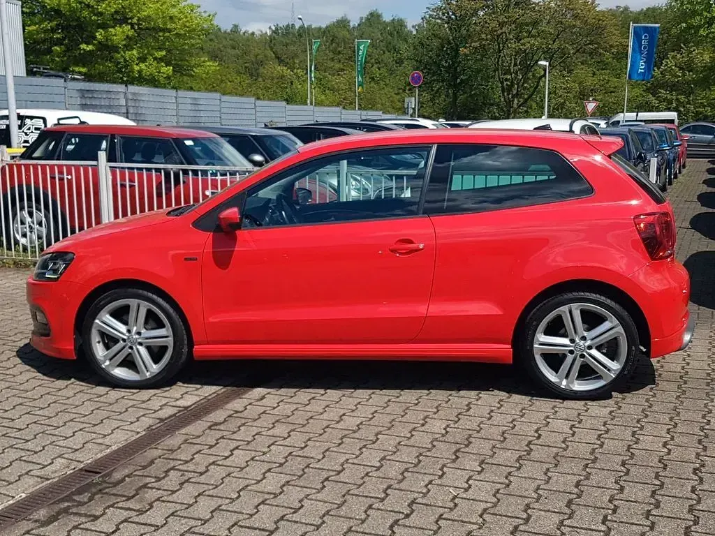 Gebraucht VW Polo R-line 110 PS (80 kW) 2016 Flashrot Kleinwagen